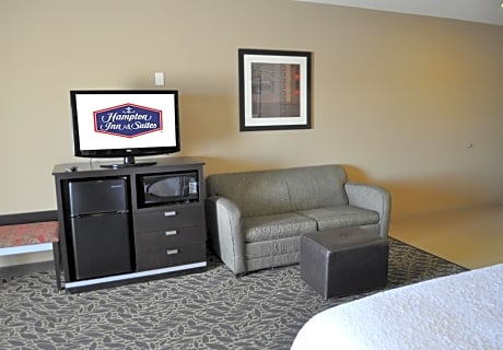 King Room with Sofa Bed - Hearing Accessible/Non-Smoking