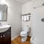 Econo Lodge Inn & Suites Heavenly Village Area