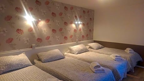 Quad En Suite (4 Single Beds)