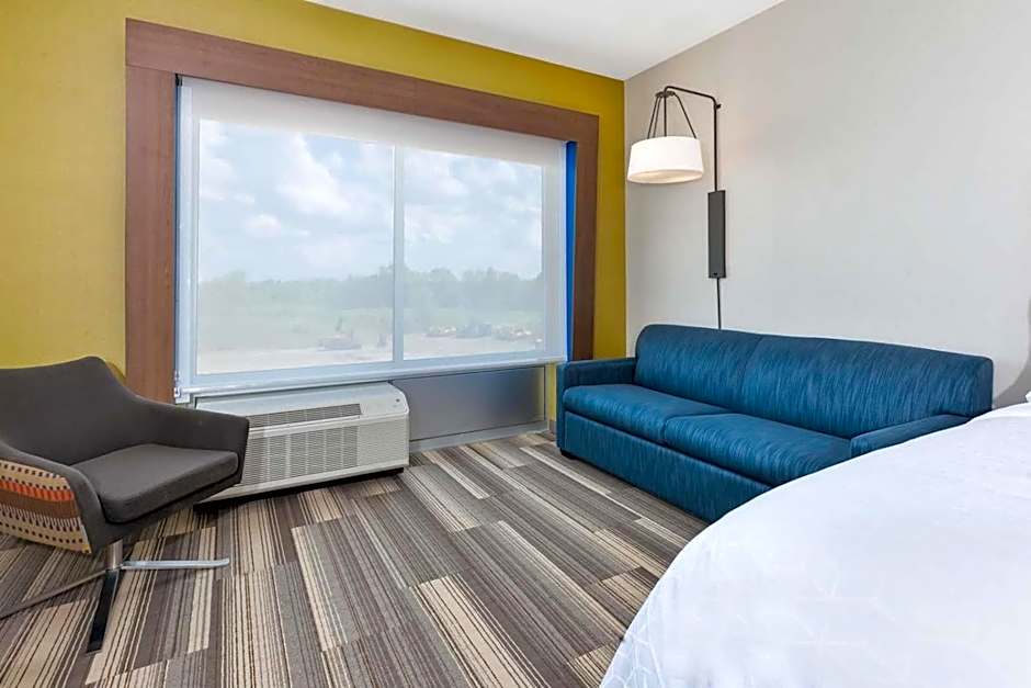 Holiday Inn Express and Suites Grand Rapids Airport- South By IHG