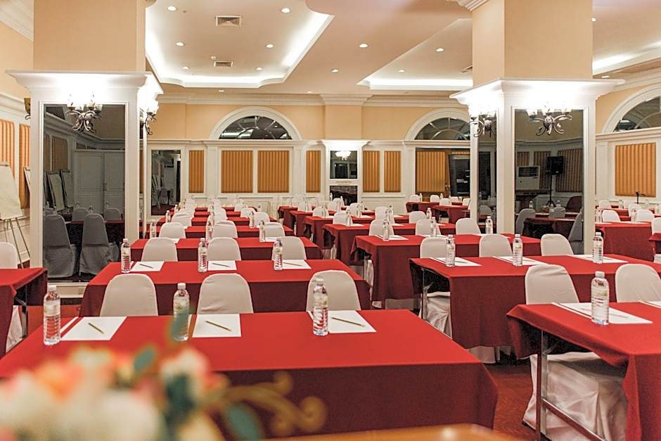 Convenient Park Bangkok Hotel