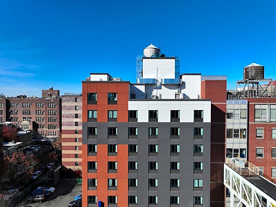 Holiday Inn Express And Suites Bronx NYC By IHG