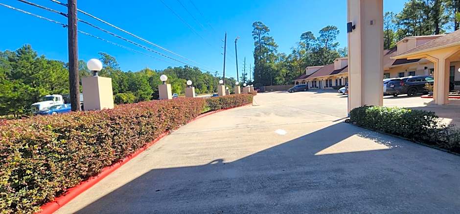 Regency Inn & Suites By Capital O Houston IAH Airport