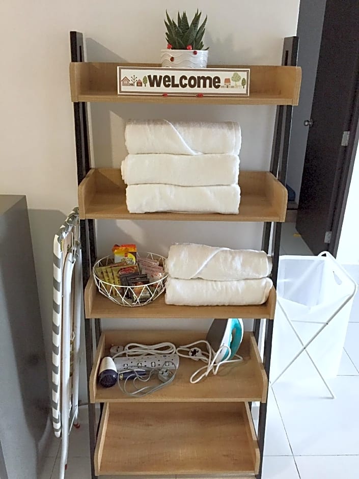 Homie6@ The Heights Residence/ 6-7 Pax