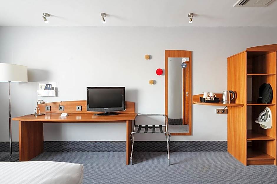 Holiday Inn Express Braintree By IHG