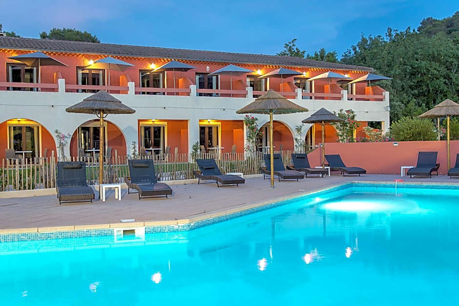 Les Pins Blancs en Provence