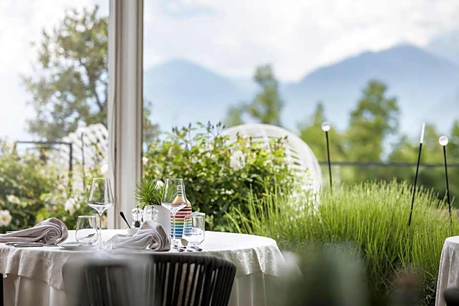 Small & Beautiful Hotel Gnaid