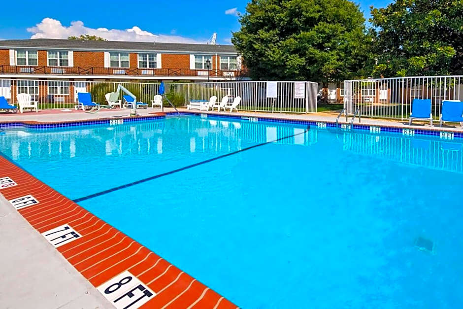 Clarion Inn Falls Church-Arlington