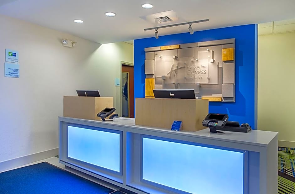 Holiday Inn Express & Suites Lebanon By IHG