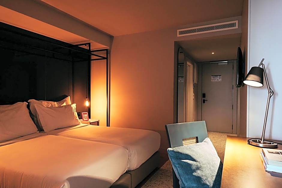 NEXT - by Savoy Signature