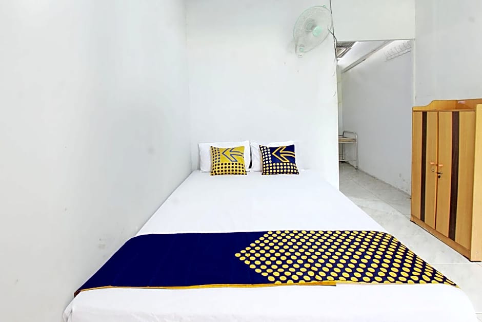 OYO Life 92960 Rumah Kos Kita