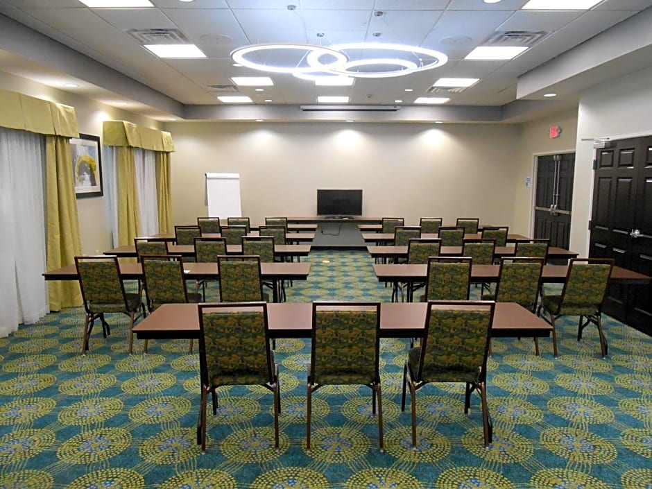 Holiday Inn Express & Suites Houston Northwest-Brookhollow By IHG