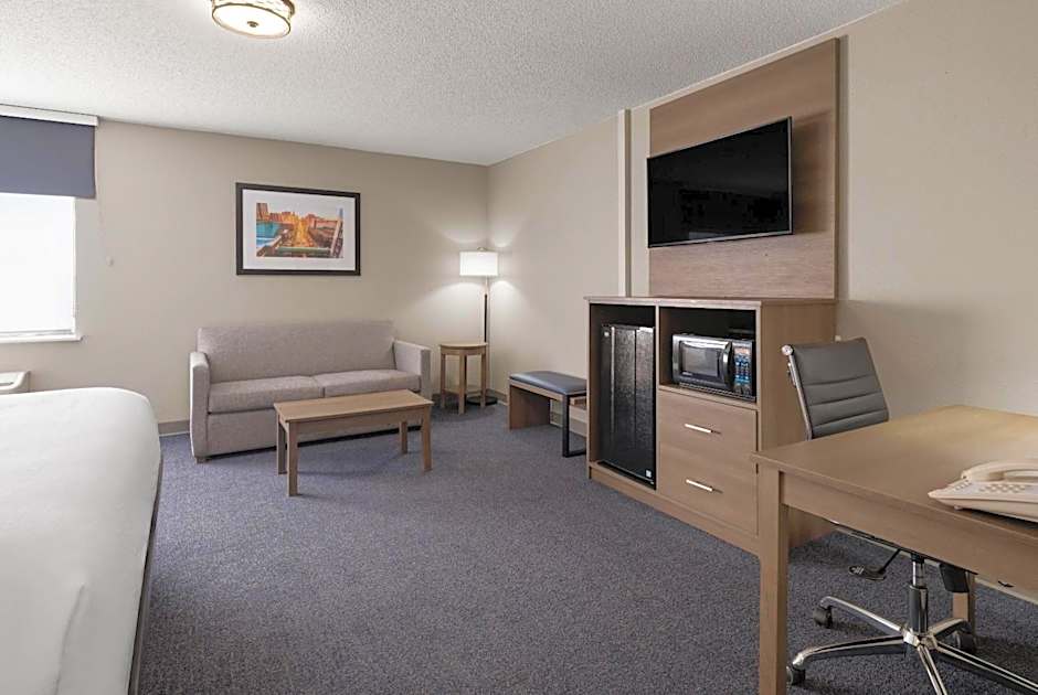 Baymont by Wyndham Davenport