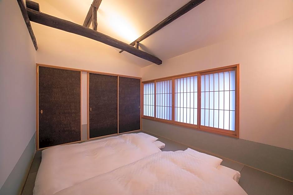 Rinn Machiya Kuon