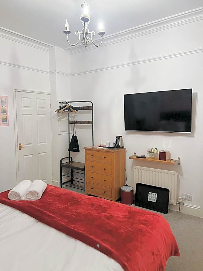 Ellies Guest House
