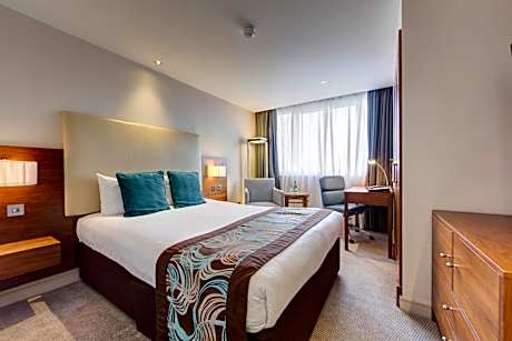 Deluxe Double with Garden View