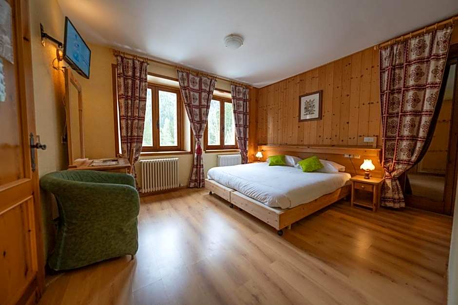 Hotel Griglieria Pizzeria Gnomo Goloso