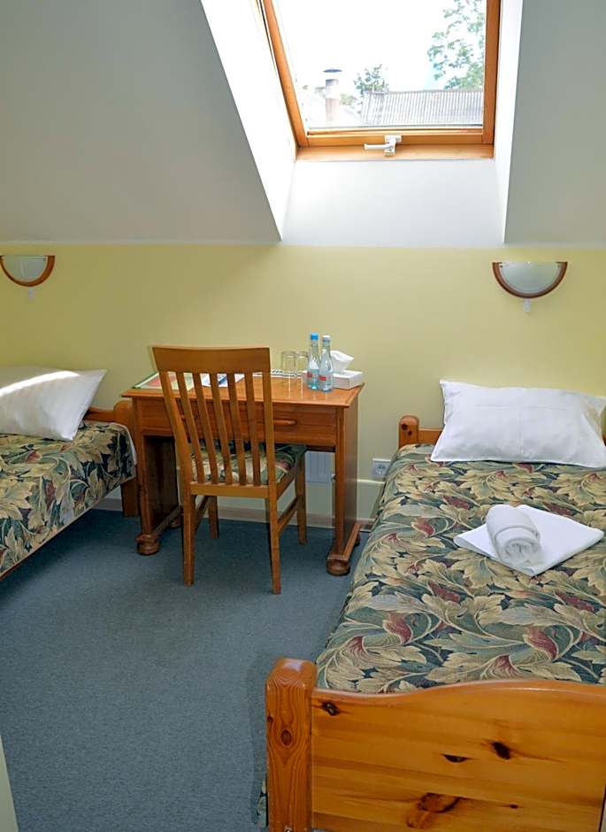 Photo 1 of 4 of Economy 2 Beds