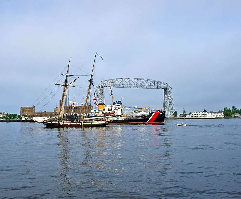 South Pier Inn