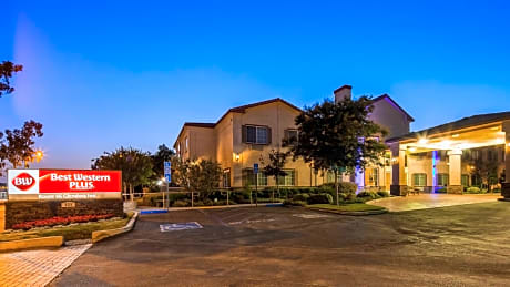 Best Western Plus Route 66 Glendora Inn