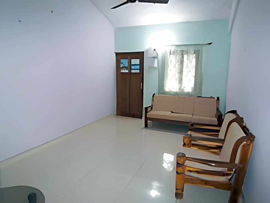 Down Hill Village Inn