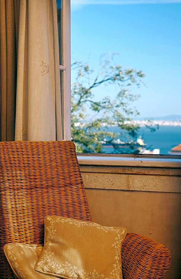 Solar do Castelo - Lisbon Heritage Collection