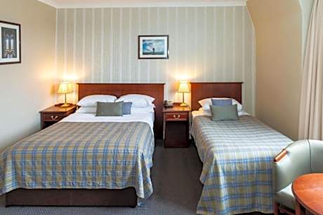 Family Room with Sea View