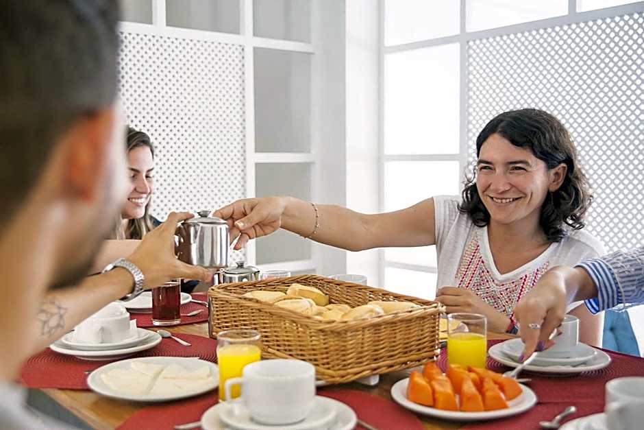 CLH Suites Domingos Ferreira