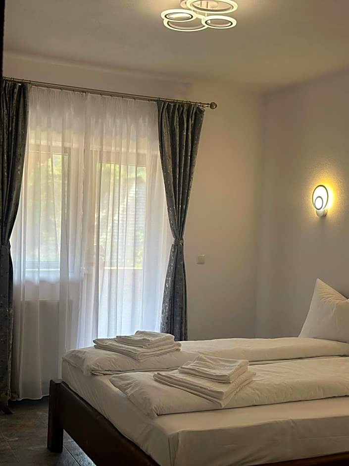 Pensiunea Casa Suciu