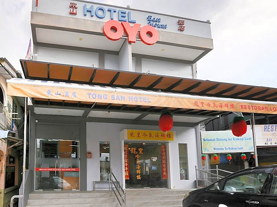 OYO 89915 EAST MOUNT HOTEL