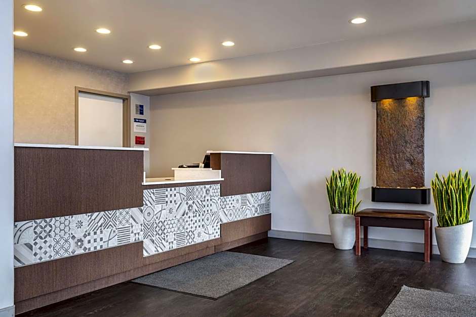 Best Western Rose Garden Inn