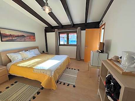 Classic Quadruple Room