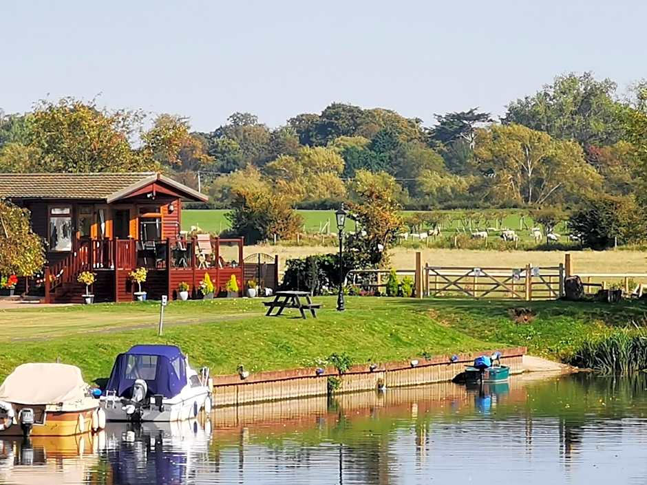 Bend in the River Lodge