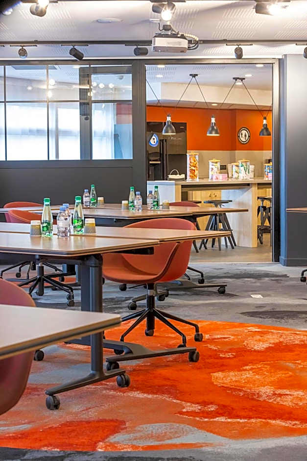 Mercure Paris Massy Gare TGV