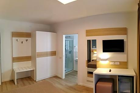 Comfort Quadruple Room