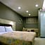 LOVE HOTEL