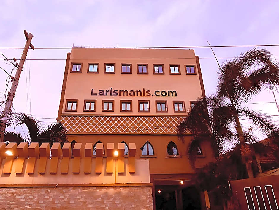 Hotel Syariah Larismanis