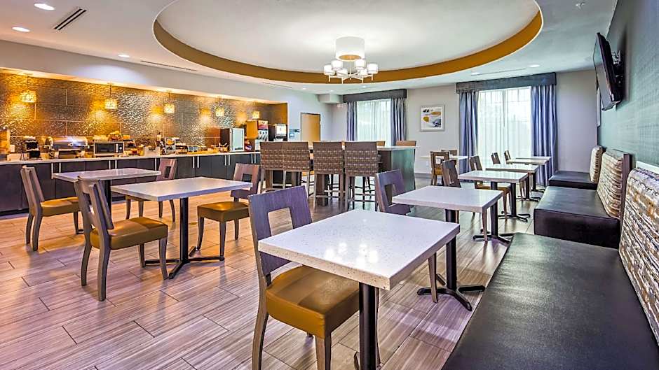 Best Western Plus Lampasas Inn & Suites