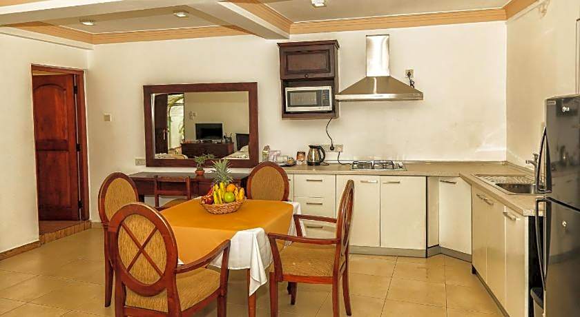 Oak Ray Serene Garden Hotel