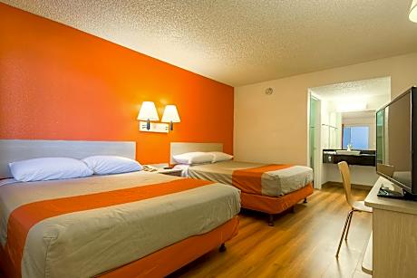2 Full Beds | ADA/Roll-In Shower