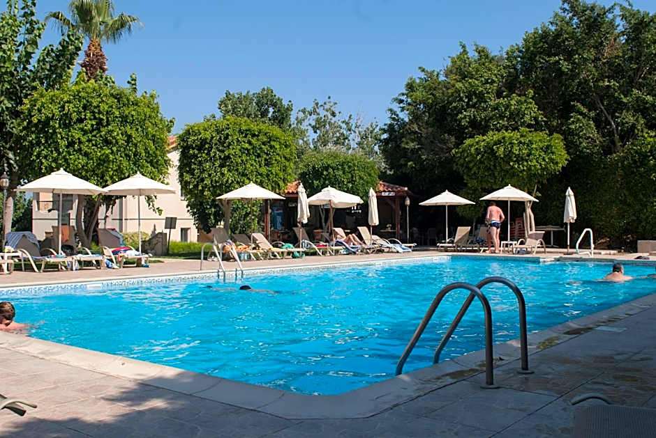 Kotzias Beach Apartments