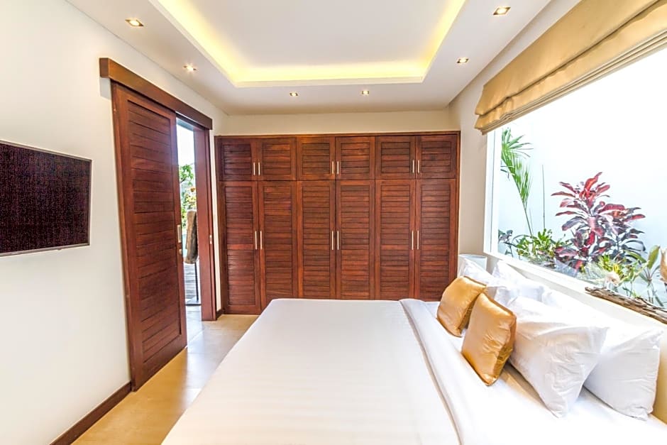 Villa Saha - Elegant 3-Bedroom in Seminyak