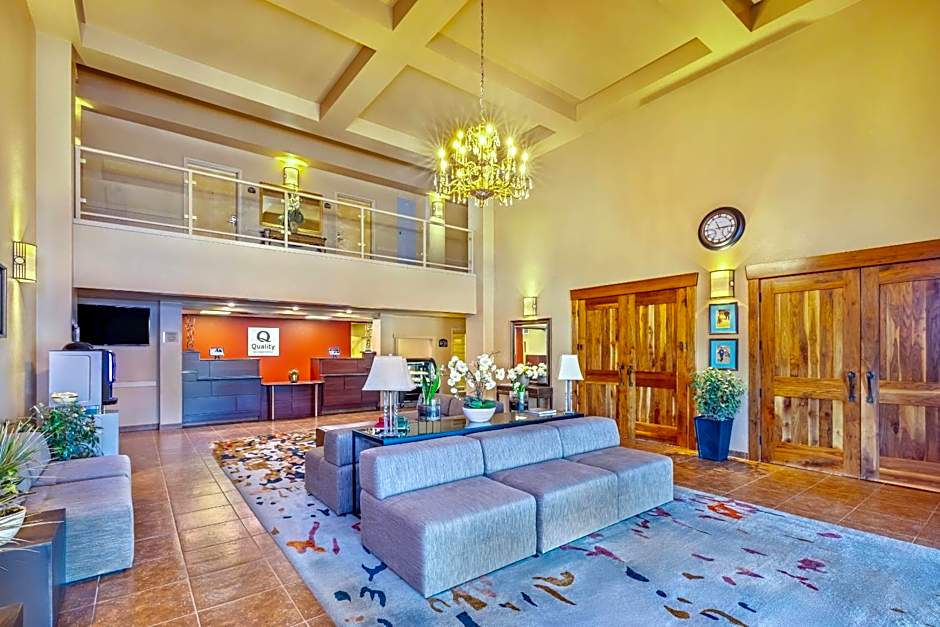 Quality Inn & Suites