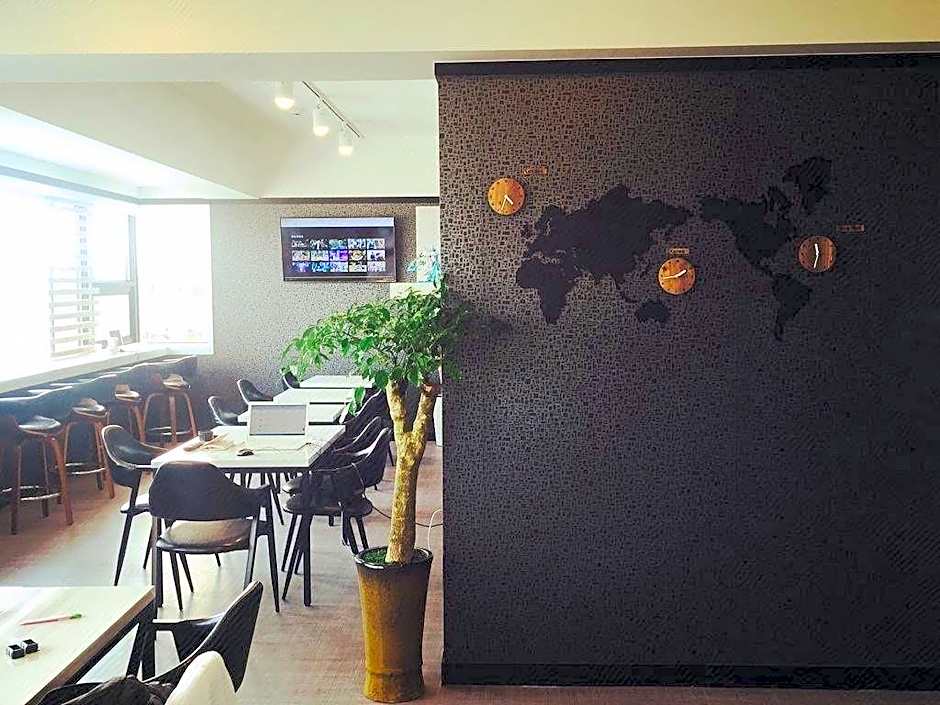 Mozzi Hostel