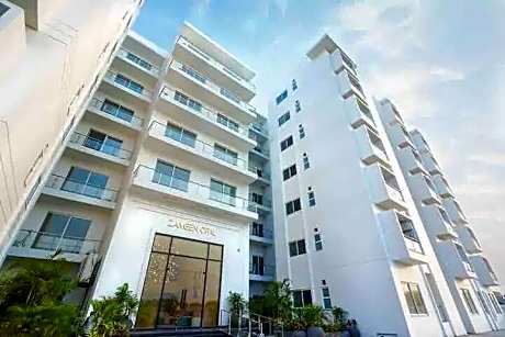 1920s Peaky Blinders. Pool & gym.