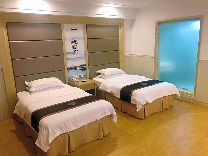 GreenTree Inn AnHui HuangShan She County HuiZhou Ancient City Middle HuangShan Road Business Hotel