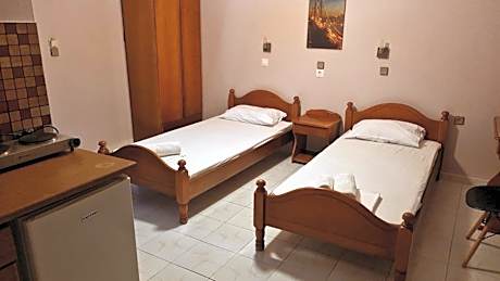 Economy Twin Room