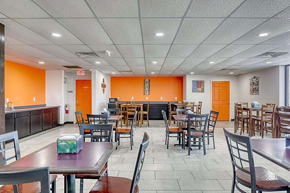 Econo Lodge Neenah