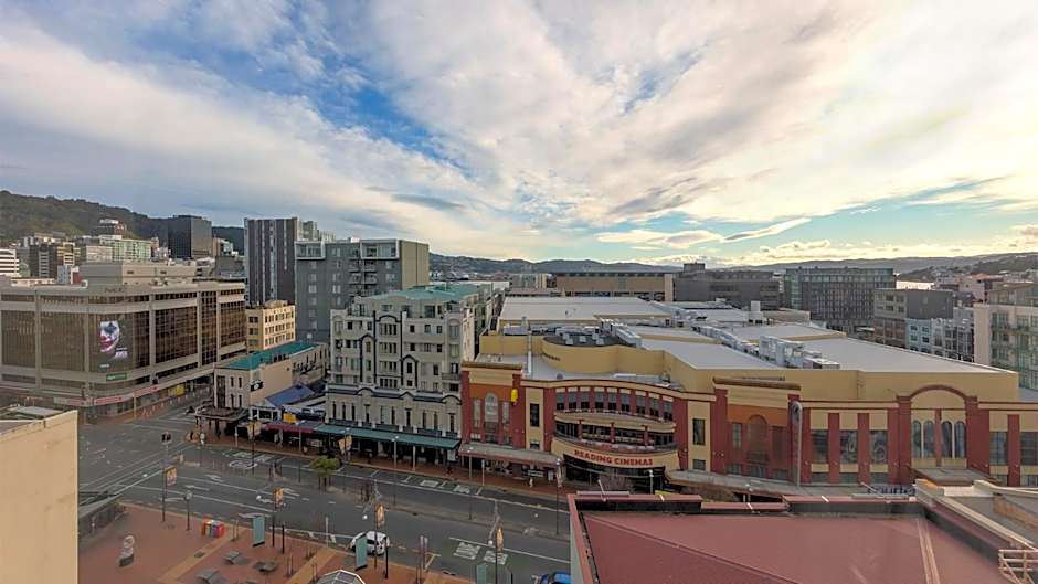 Oaks Wellington Hotel