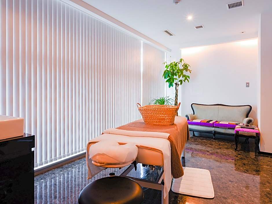 THE SCREEN - Boutique & Luxury Design Collection -
